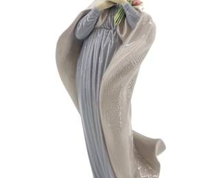 Lladro Porcelain Lady with Flowers Sculpture