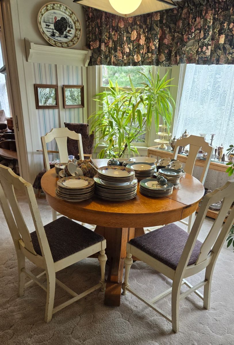 Coos Bay Estate Sale starts on 4/20/2024