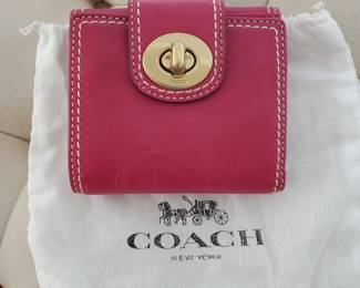 Coach wallet/ raspberry-pink