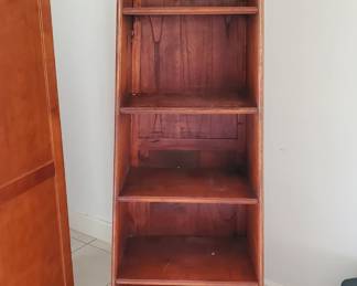 Bookcase/ shelf