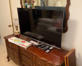 French Provincial Dresser and Mirror
Flat Screen TV