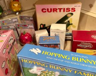 Hopping Bunny Family Wind-Up
