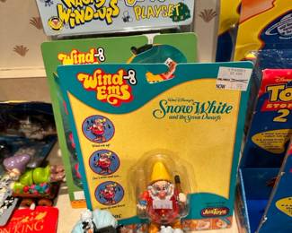 Snow White Wind-Up Toys