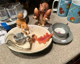 L.E. Smith Amber Squirrel Candy Dish, Squirrel Holding Acorns S&P Shakers, Martha Stewart Copper Cookie Cutters
