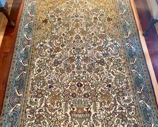 Isfahan Oriental Rug