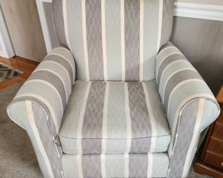 Lovely Accent Chair