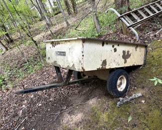 Vintage Agri-Fab 17 cu.ft. Tilt Dump Lawn Cart