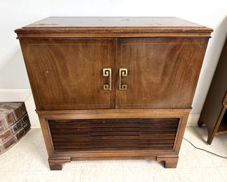 Vintage TV Stand/Cabinet