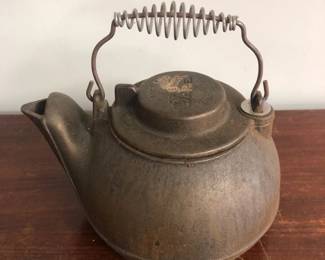 Antique Wagner Ware Cast Iron Kettle