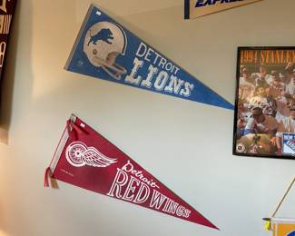 1970 Red Wings Pennant Flag, Detroit Lions Pennant Flag