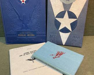 AAF Flying School Class Of 43 Annuals  Aviation Cadets Manuel 