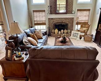 Great 2 Story Family Room (Leather Set Sold)