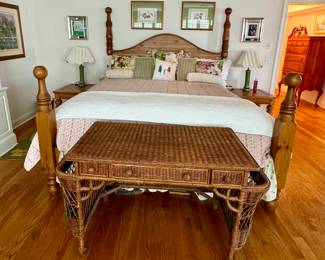 Pretty wicker desk, Four poster King size bed