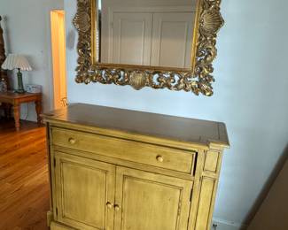 Cabinet with mirror