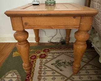 Pine side table (2)