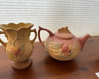 Hall pottery