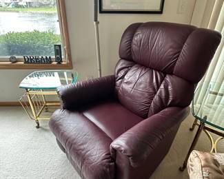 1 of 2 burgundy lazy boy recliners available 
