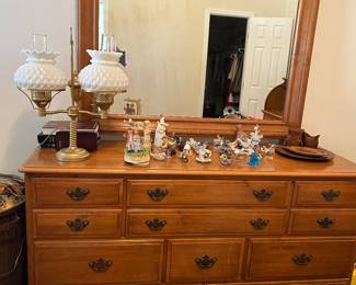 Maple dresser with mirror 