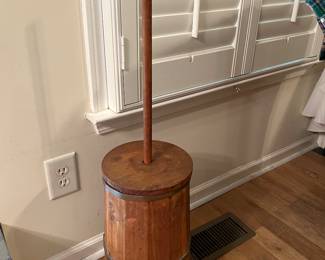 Butter churn