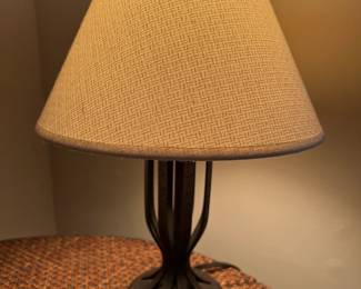 Metal base table lamp