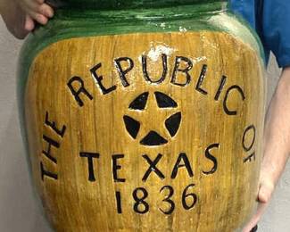 Republic of Texas Lg Planter Pottery, Green