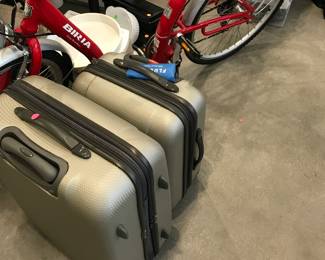 nice set of hard case rolling luggage, Biria easy boarding bicycle. EB easy 7 model, 7005, 26" tires