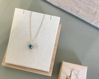 10k gold and blue topaz pendant necklace, 10k gold emerald ring