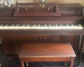Piano with Set 
40 year old piece 