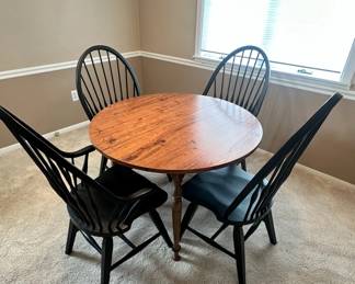 Jefferson Woodworking Co Table Chairs