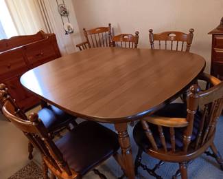 Hale (Vermont) Suede Form extension dining table with 2 leaves, 2 arm chairs ,4 side chairs.  
