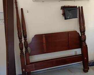 4-poster queen bed frame with all finials, slats.