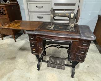 Vintage White Sewing Machine and Table Orlando Estate Auction