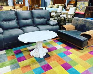 Abstract Rug, Leather Reclining Sofa and Oversized Chair Orlando Estate Auction