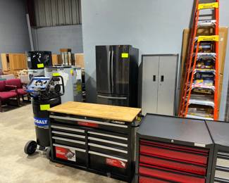 Air Compressor, Water Heaters, Refrigerator, Ladders and Tool Chests Orlando Estate Auction