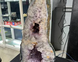 Amethyst Geode Orlando Estate Auction