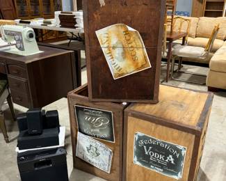 Vintage Boxes and Stereo Equipment Orlando Estate Auction