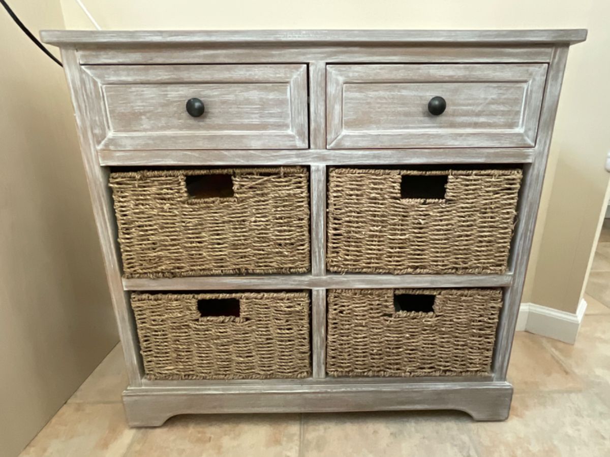 Riverhead NY Golf Clubs, Area Rugs, China,... starts on 4/17/2024