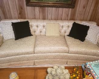 Gorgeous Mid-Century Couch. Like New