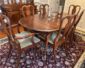 Cresent Furniture dining table with 2 leaves and 6 chairs