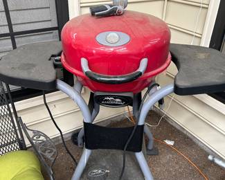 Master built electric grill