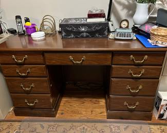 Executive desk 