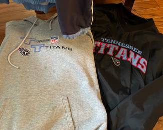 Titans jackets XL