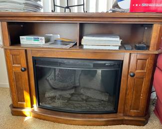 Electric fireplace with remote control (like new)