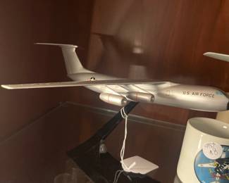 C 141 Lockheed Stairlifter Model
