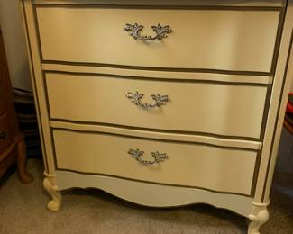 #90	French Provencial Chest of 3 Drawers - 32x17x31	 $65.00 
