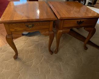 #47	Broyhill Oak Side Table w/1 drawer - 22x27x23	 $75.00 
#48	Broyhill Oak Side Table w/1 drawer - 22x27x23	 $75.00 
