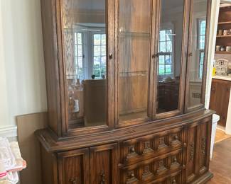 American of Martinsville china cabinet 