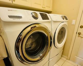 Samsung HE stackable washer and dyer