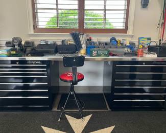 Large Snap on Tool Bench/Chest and many sets of Craftsman tools