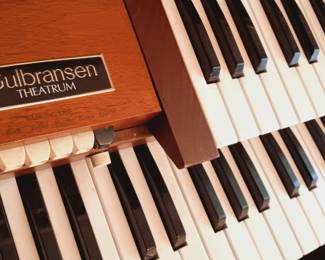 Gulbransen Theatrum organ (detail)...